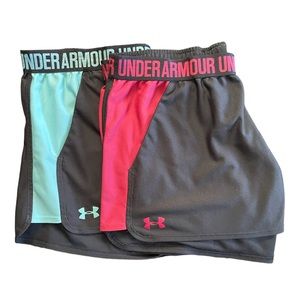 Under Armour woman’s loose heatgear shorts 2 prs XXL grey/red and grey/lt blue